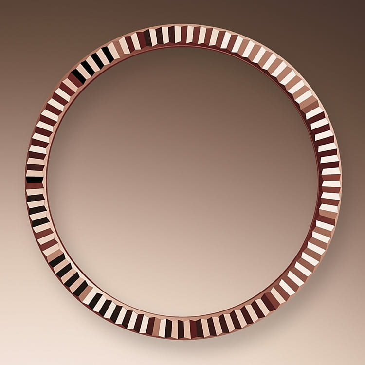 フルーテッドベゼル